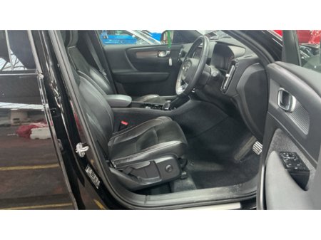 2022 Volvo XC40 - photo 9