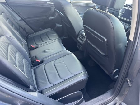 2020 Volkswagen Tiguan - photo 13