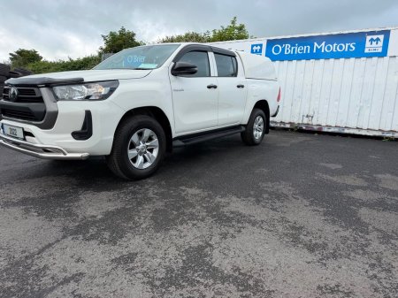 2022 Toyota Hilux - photo 3