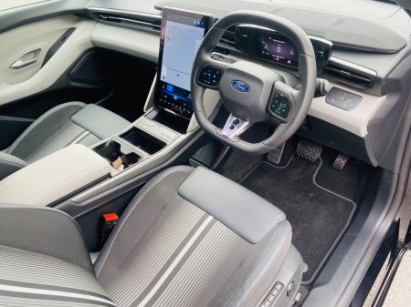 2026 Ford Capri - photo 11