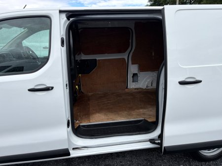 2021 Opel Vivaro - photo 10