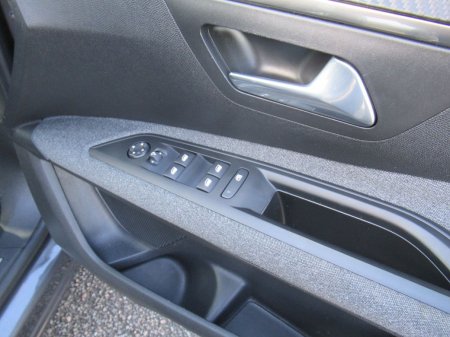 2022 Peugeot 5008 - photo 17