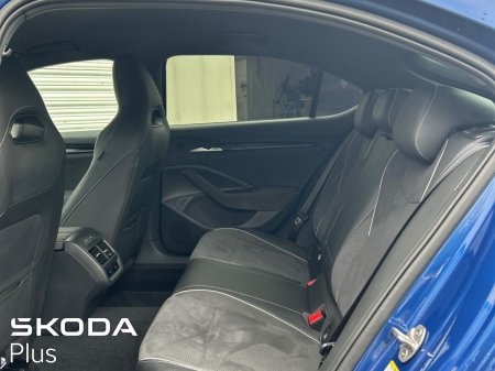 2025 Skoda Superb - photo 7