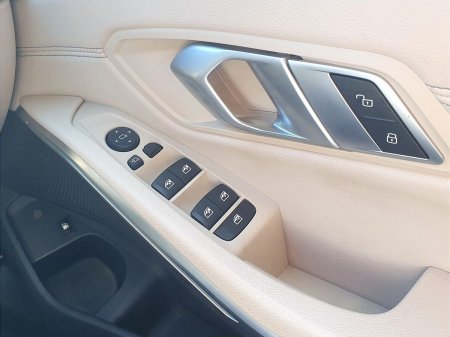 2021 BMW 3-Series - photo 23