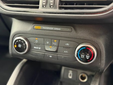 2020 Ford Focus - photo 13