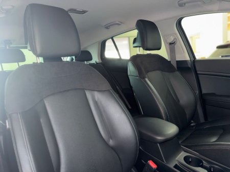 2025 Kia Sportage - photo 7