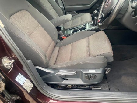 2016 Volkswagen Passat - photo 15