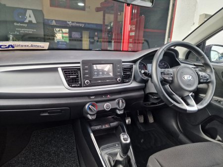 2017 Kia Rio - photo 28
