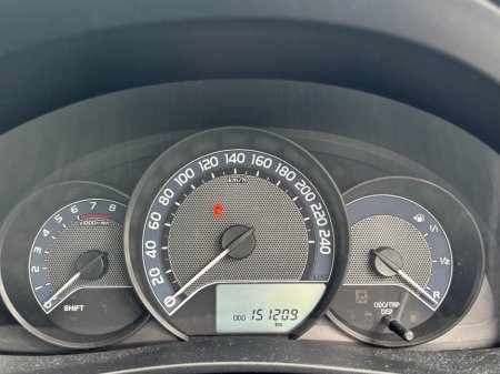 2014 Toyota Corolla - photo 6