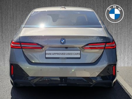 2026 BMW 5-Series - photo 15