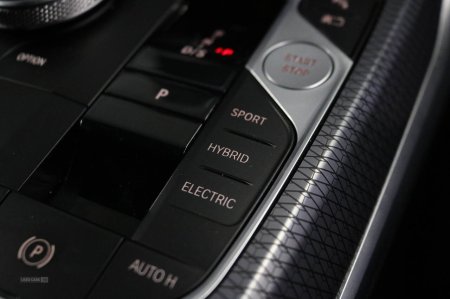 2023 BMW 3-Series - photo 28