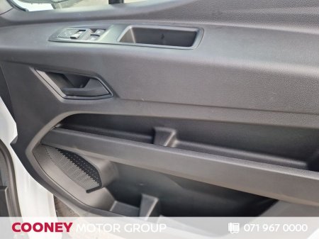 2027 Nissan Interstar - photo 15