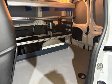 2021 Peugeot Partner - photo 14