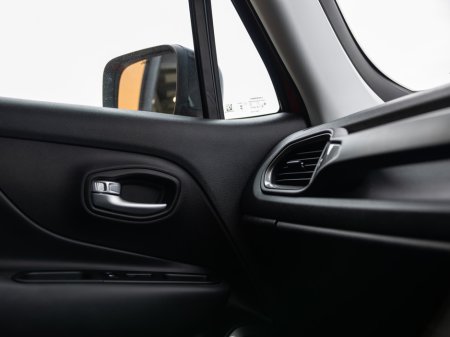 2024 Jeep Renegade - photo 17
