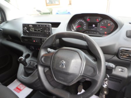 2021 Peugeot Partner - photo 7