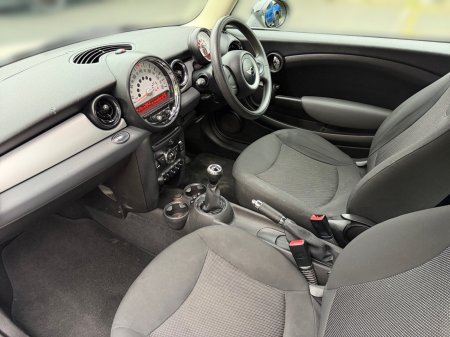 2010 Mini Cooper - photo 12