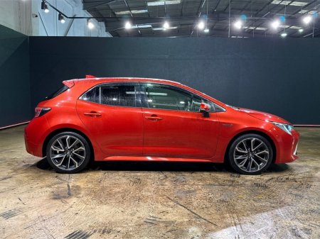 2018 Toyota Corolla - photo 2
