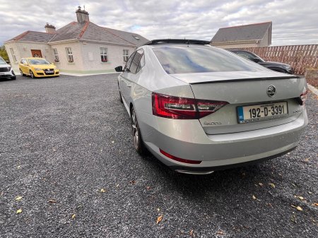 2019 Skoda Superb - photo 9