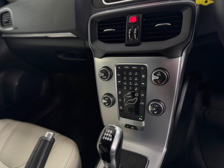 2018 Volvo V40 - photo 13