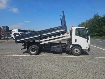 2017 ISUZU NR 150 - photo 8