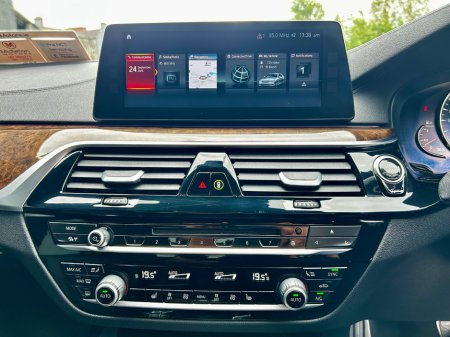 2017 BMW 5-Series - photo 14