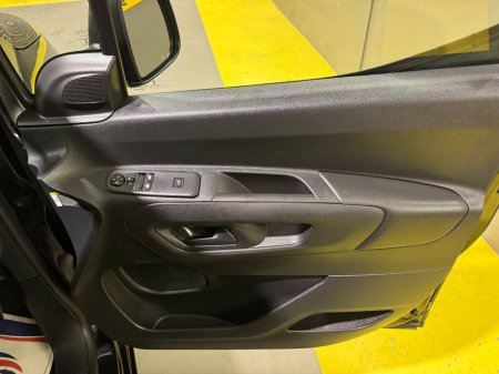 2020 Citroen Berlingo - photo 28