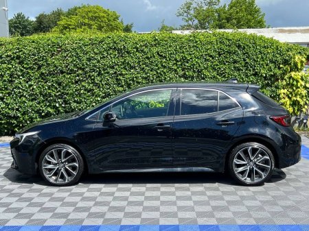 2025 Toyota Corolla - photo 3