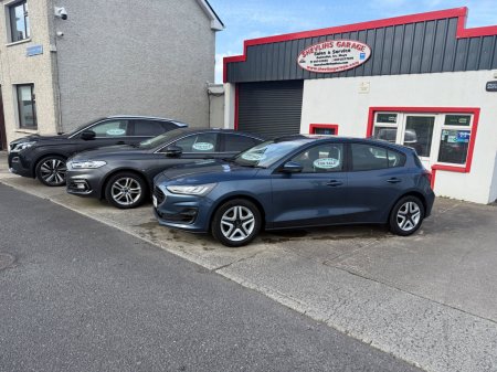 2023 Ford Focus - photo 2