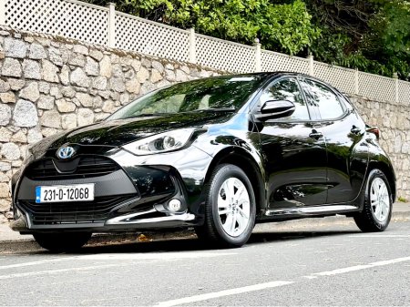 2023 Toyota Yaris - photo 5