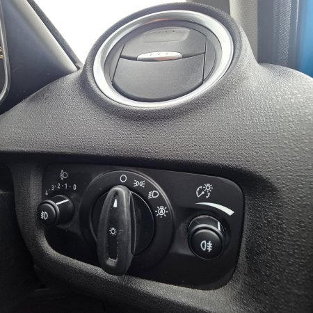 2015 Ford Fiesta - photo 25