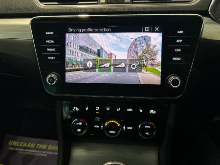 2022 Skoda Superb - photo 11