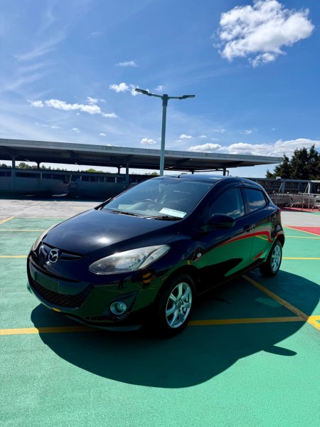 2012 Mazda Demio - photo 3