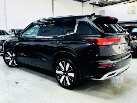 2023 Mitsubishi Outlander - photo 32