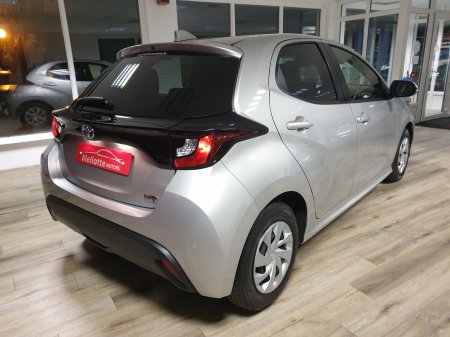 2021 Toyota Yaris - photo 4