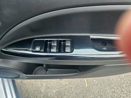 2015 Ford Fiesta - photo 16