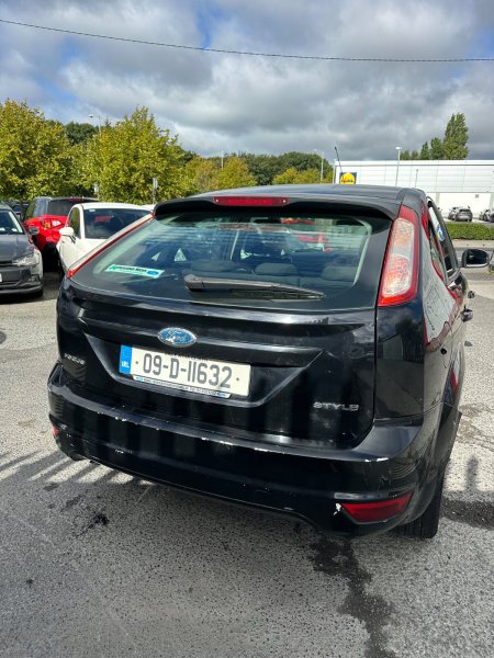 2009 Ford Focus - photo 16