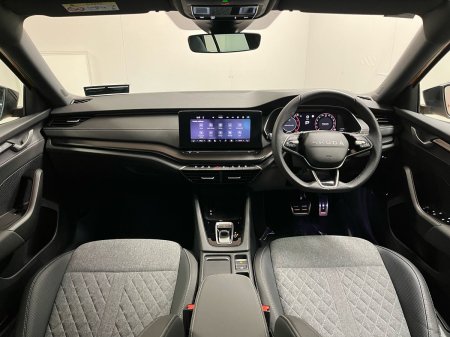 2025 Skoda Octavia - photo 2