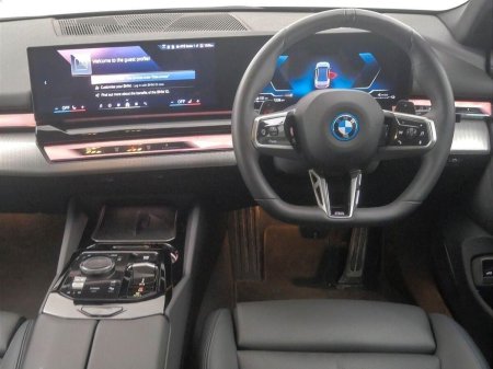2026 BMW 5-Series - photo 5