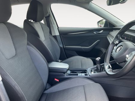 2022 Skoda Octavia - photo 9