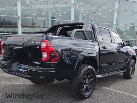 2023 Toyota Hilux - photo 2