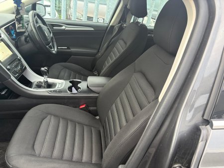 2018 Ford Mondeo - photo 10