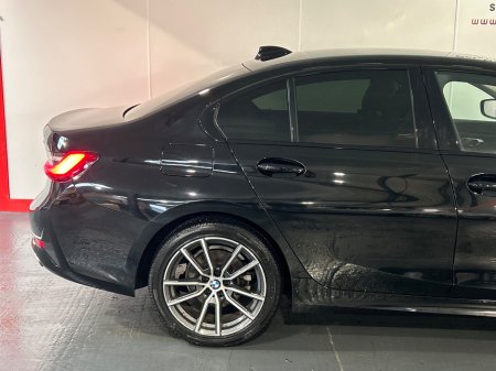 2021 BMW 3-Series - photo 22