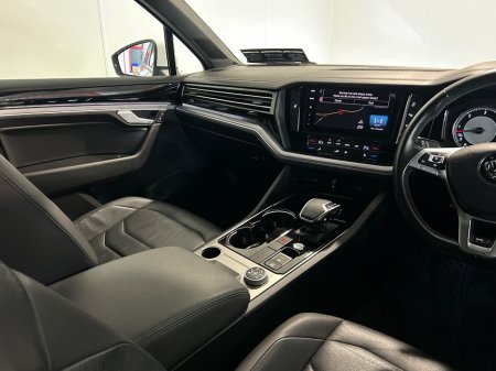 2019 Volkswagen Touareg - photo 25