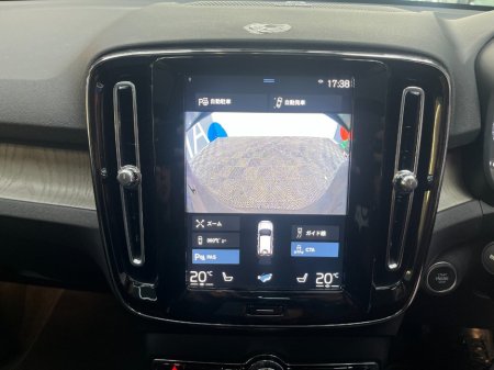 2022 Volvo XC40 - photo 11