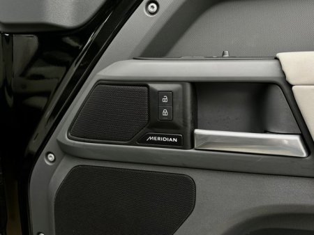 2024 Land Rover Defender - photo 18