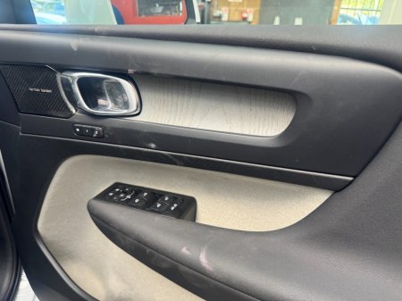 2021 Volvo XC40 - photo 14