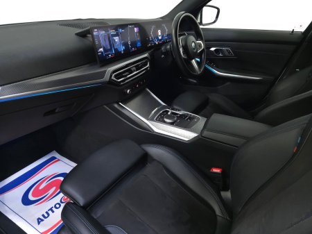 2023 BMW 3-Series - photo 17