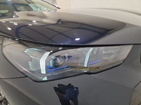 2025 BMW 5-Series - photo 21