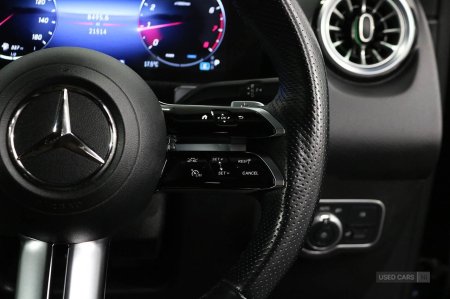 2025 Mercedes-Benz GLB - photo 23