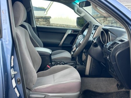 2011 Toyota Land Cruiser - photo 16